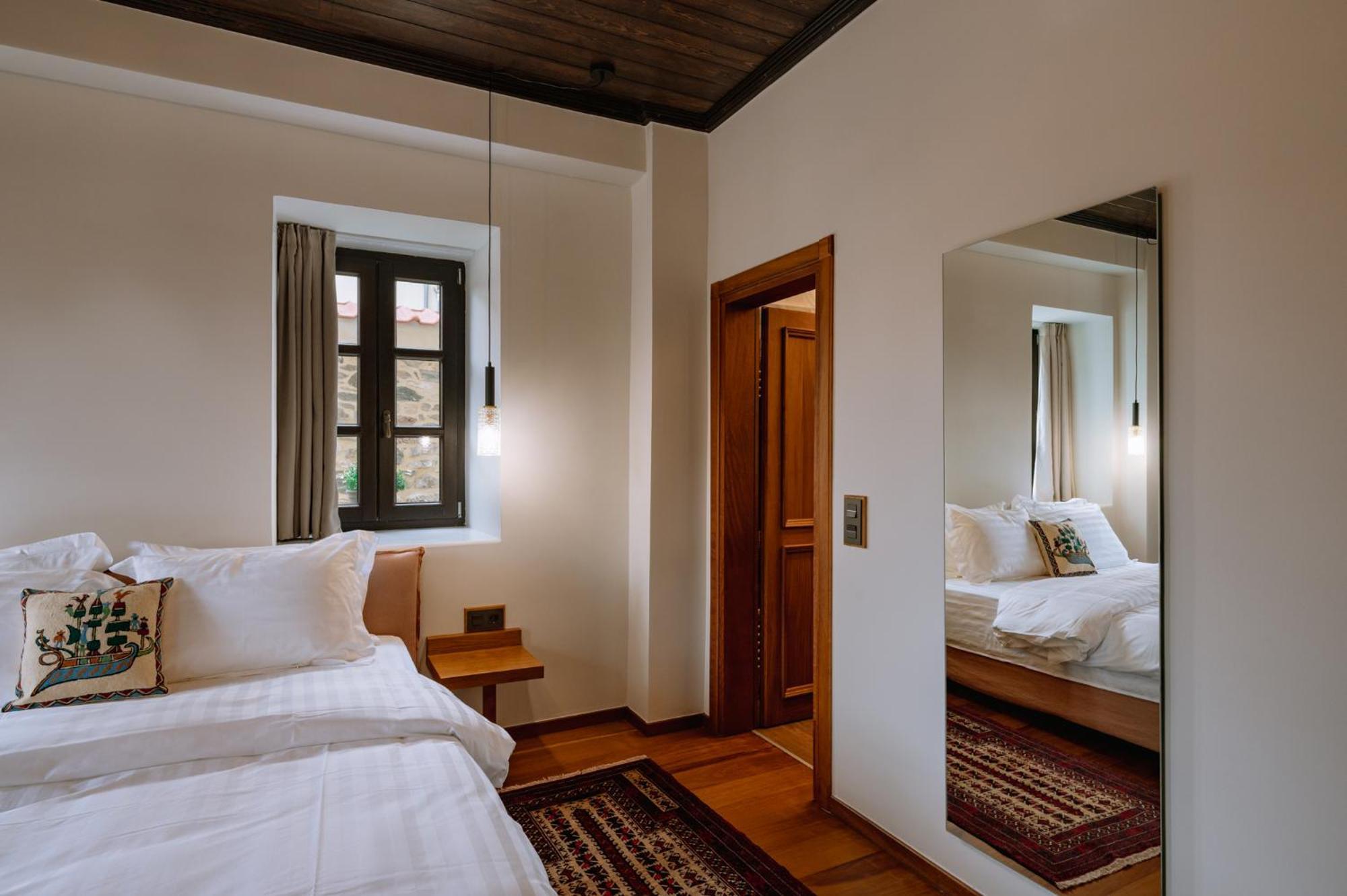 Hotel Νysa à Mousthéni Extérieur photo