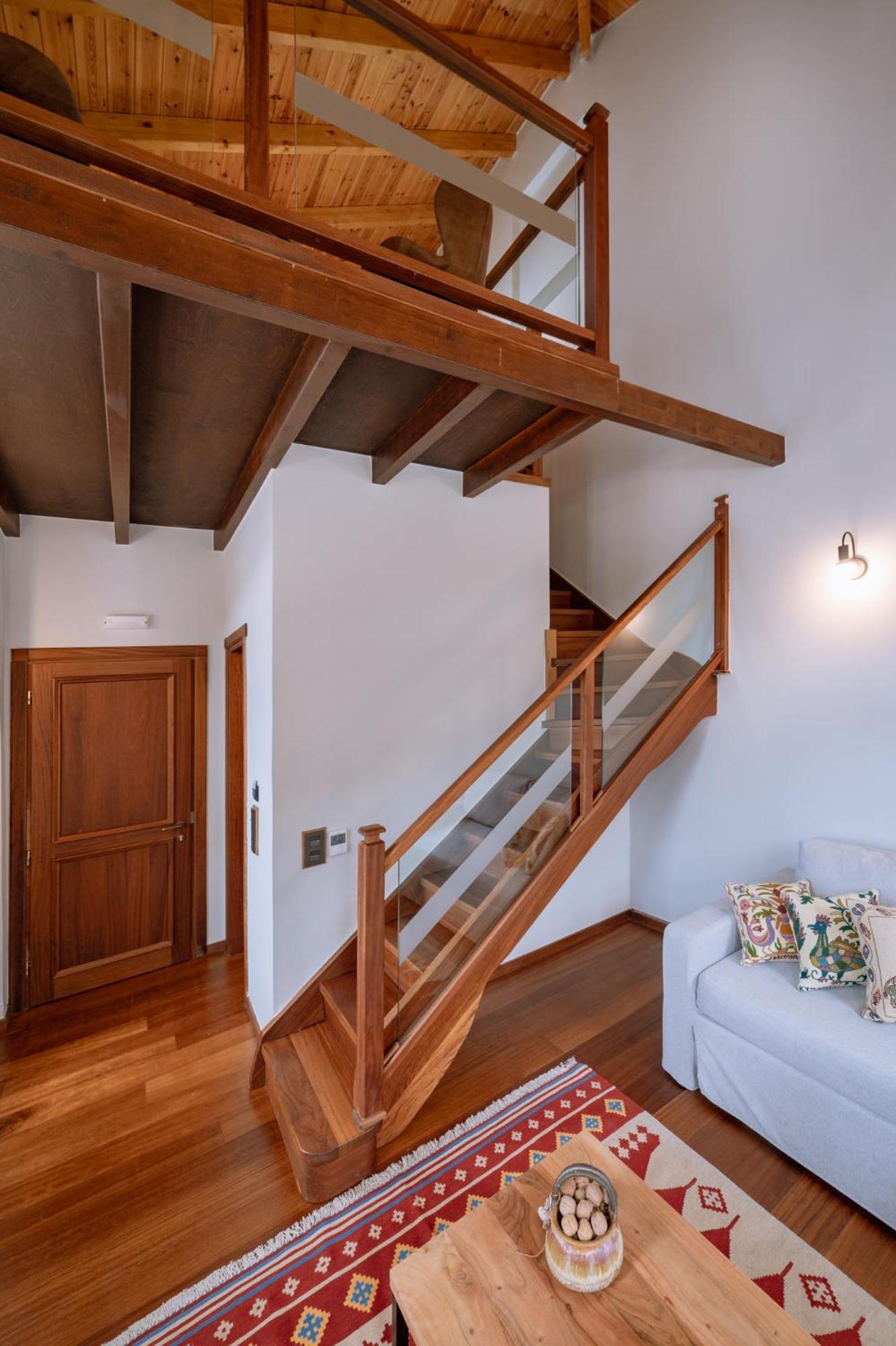 Hotel Νysa à Mousthéni Extérieur photo