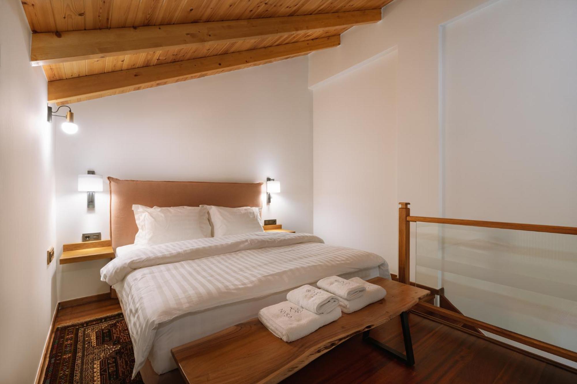 Hotel Νysa à Mousthéni Extérieur photo