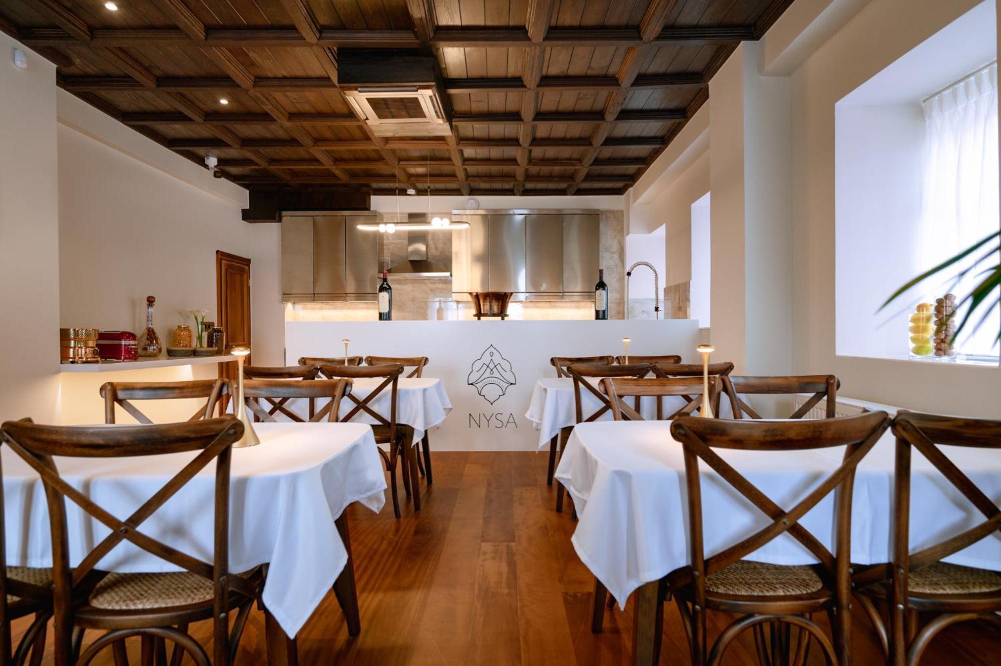Hotel Νysa à Mousthéni Extérieur photo